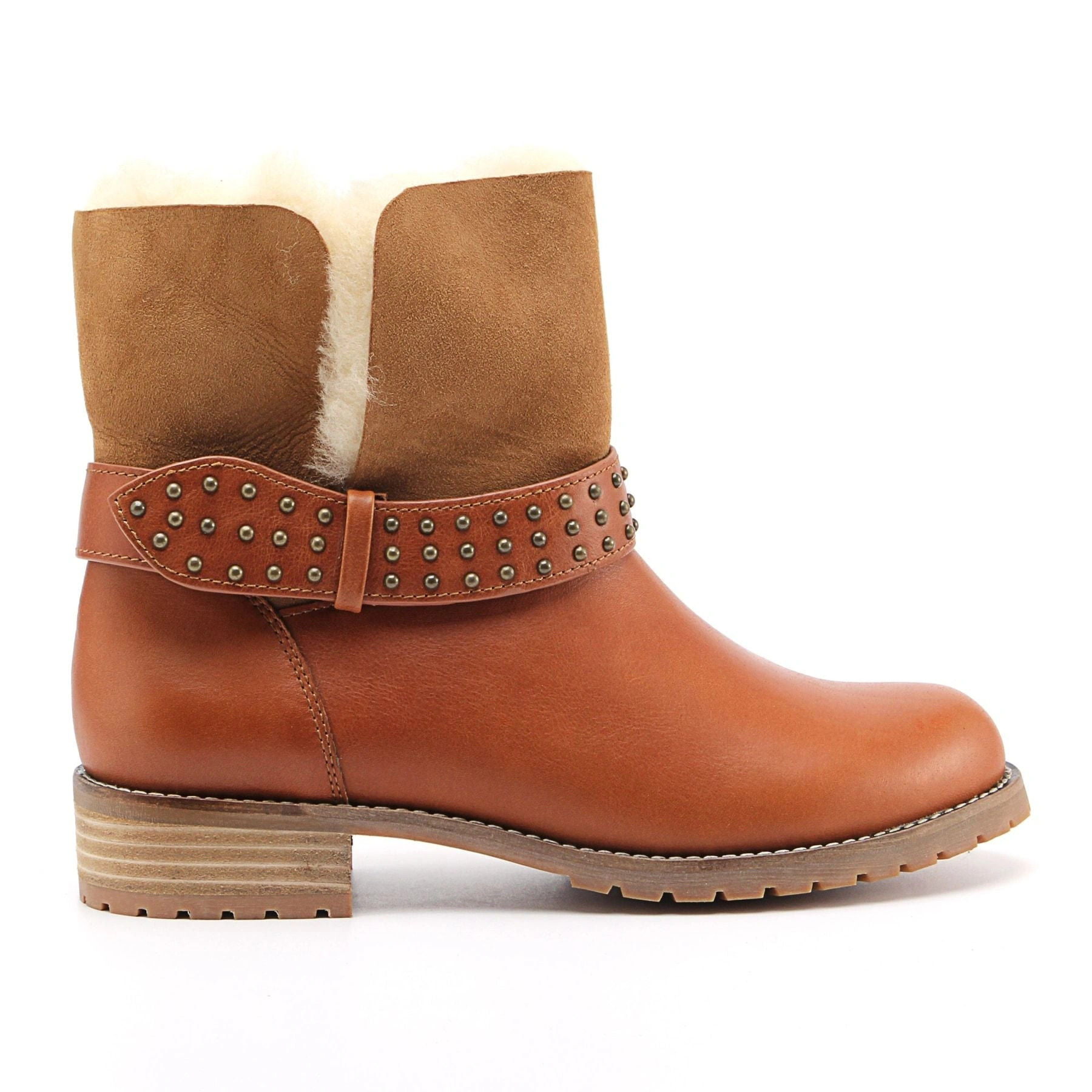 Vintage Amber Leather Boots - Rugged Style, Timeless Appeal.
